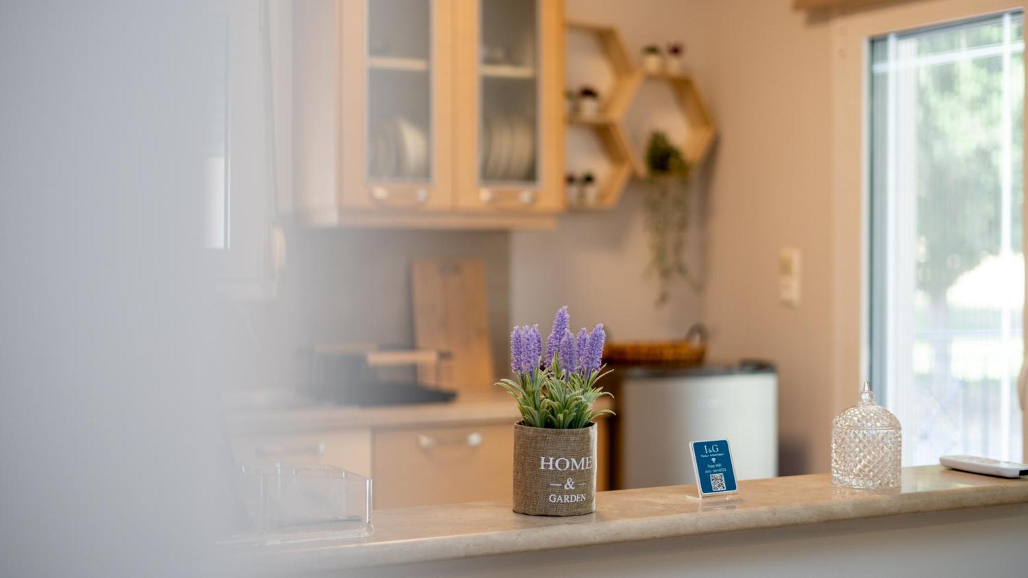 I & G Family Apartment Kalampáka Ngoại thất bức ảnh